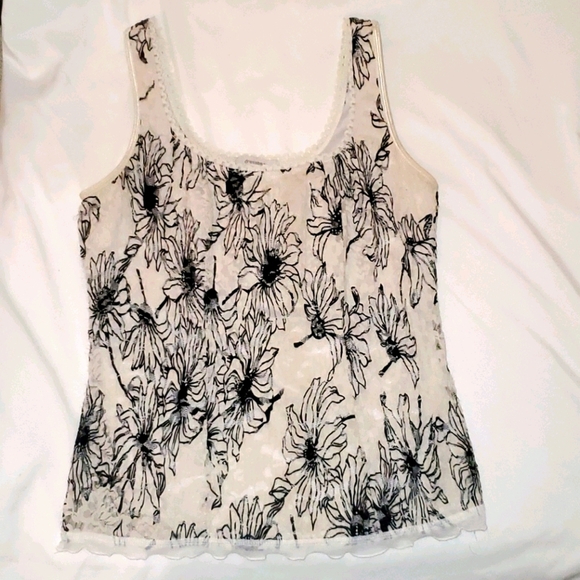 dressbarn Tank with Sheer Overlay and Lacy Bottom Black & White 337 - Picture 1 of 9
